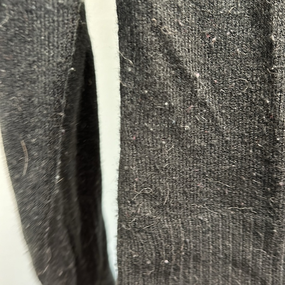 Sweater🪩 - Picture 3 of 4